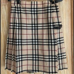 Burberry wrap mini skirt/kilt